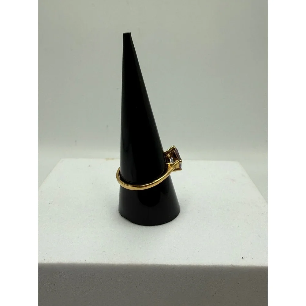 N/A elegant gold